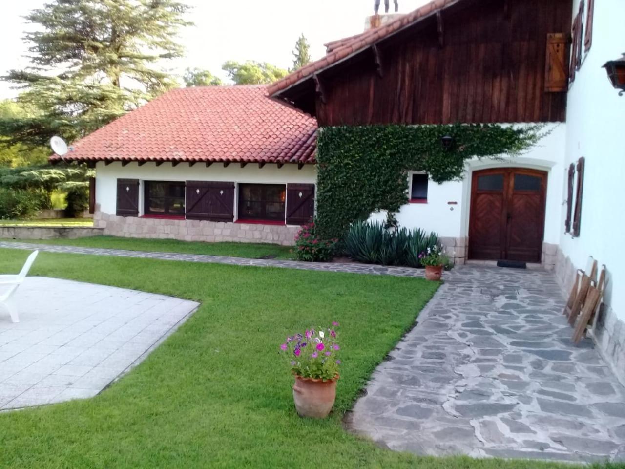 Hotel San Huberto Tenis Nono Eksteriør bilde